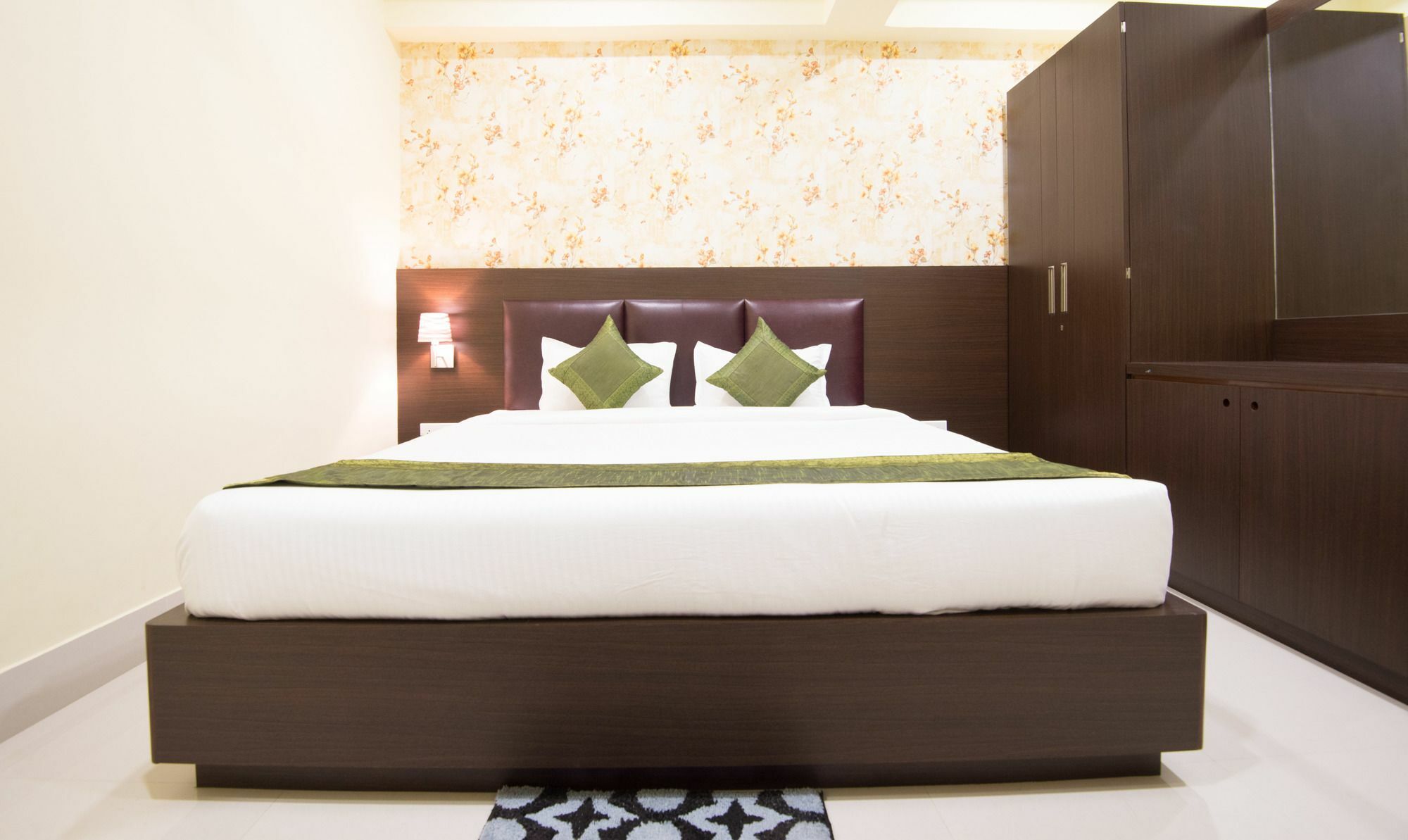 Treebo King'S Court Chandrasekharpur Bhubaneswar Zewnętrze zdjęcie
